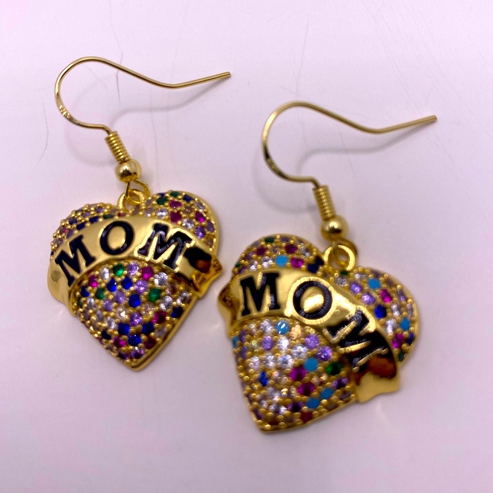 Ss gold tone heart shaped different colors crystals mom earrings
